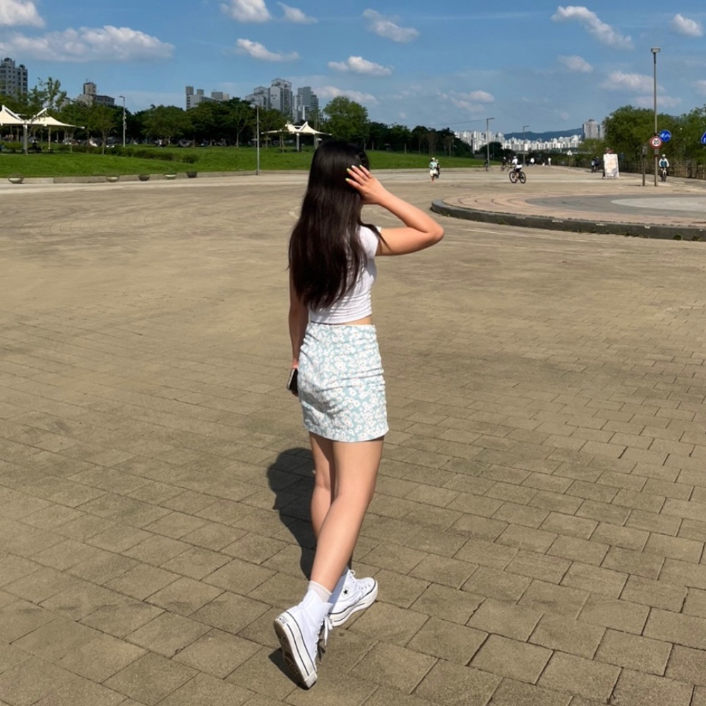 🌼Mint Mini Skirt with Daisies🌼